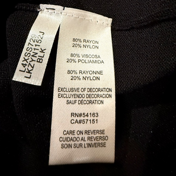 Karl Lagerfeld MWT Size M Classic Karl Black Red Heart Design Knit Top (0548) - Picture 9 of 11